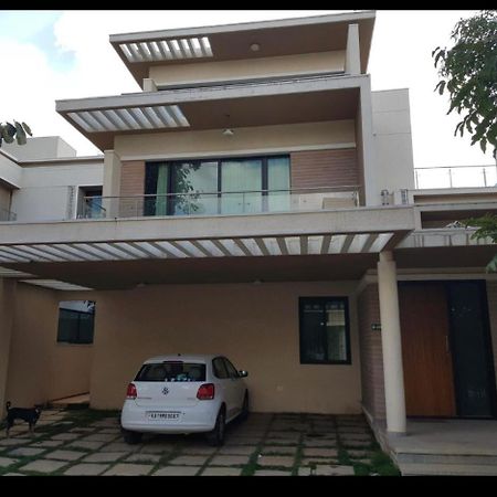 Hotel Brigade Orchards Devanahalli Exterior foto